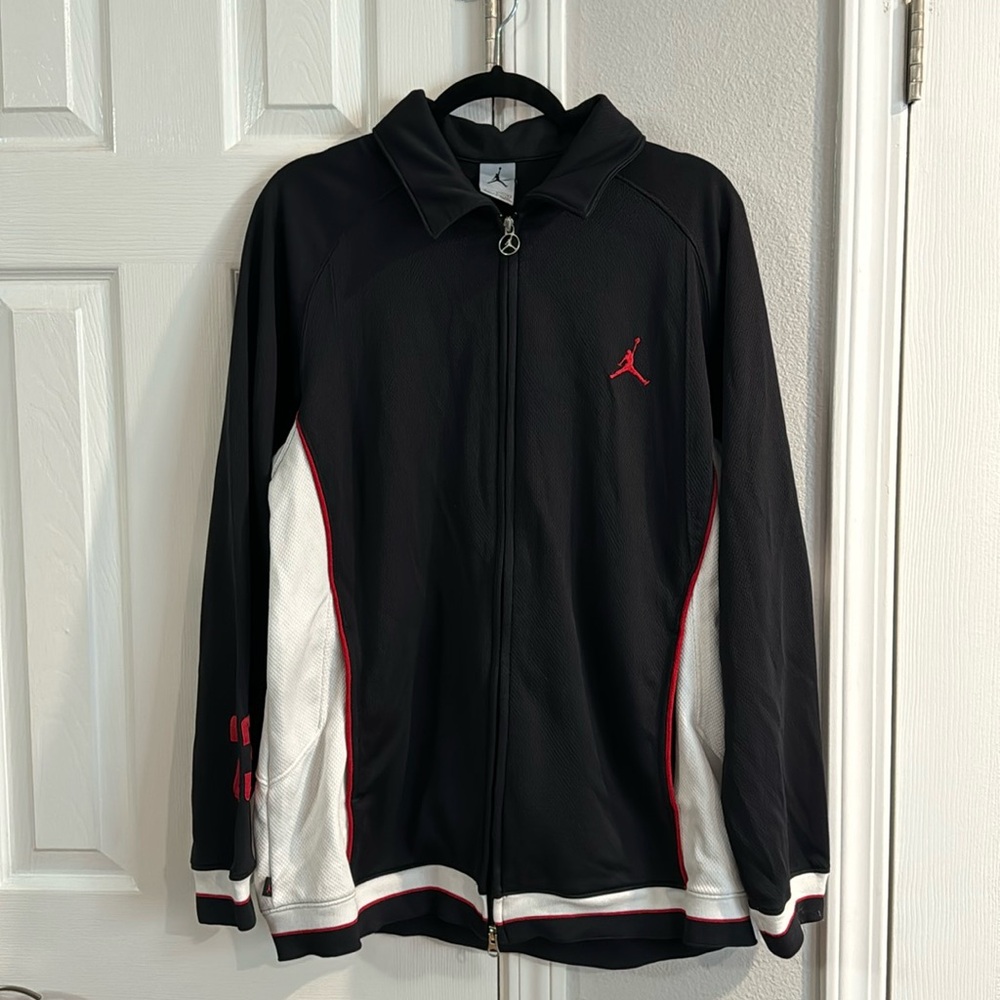 Vintage Air Jordan black/white/red with #23 on arm zip up track jacket Large